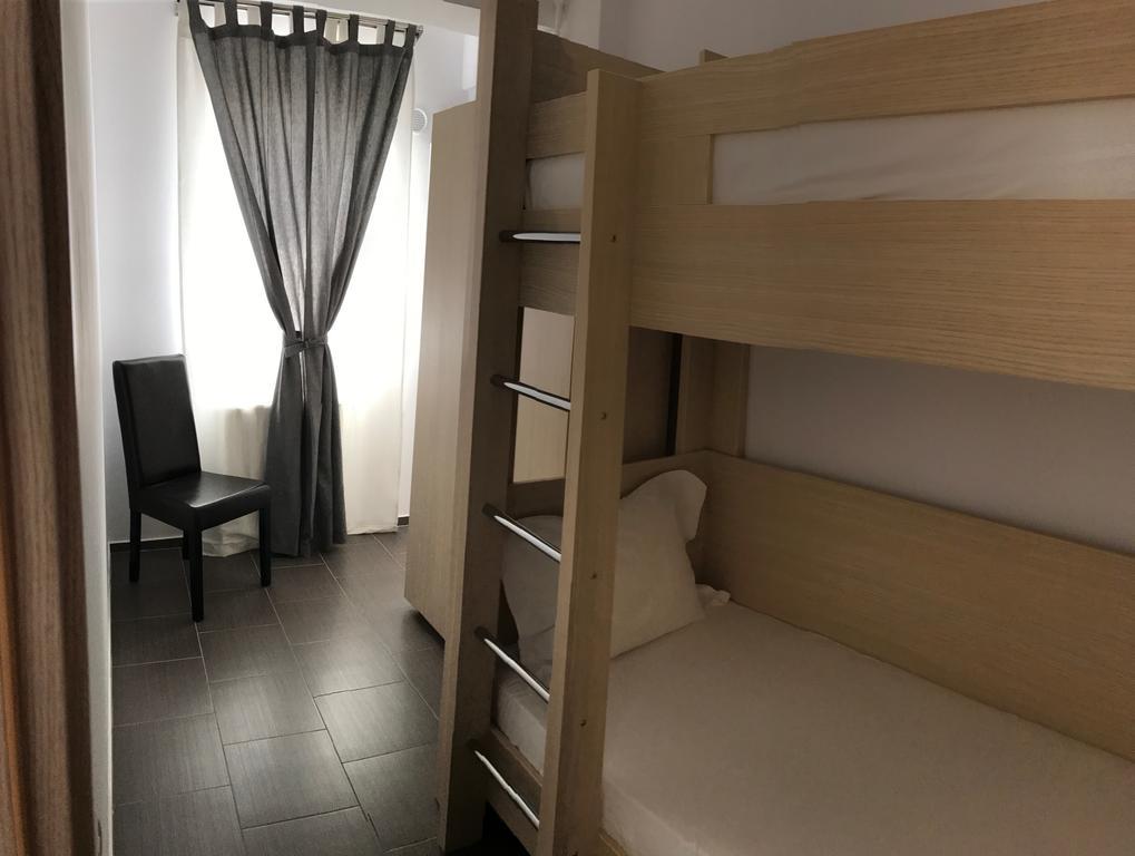 Hotel Nova Residence Popesti-Leordeni Kültér fotó