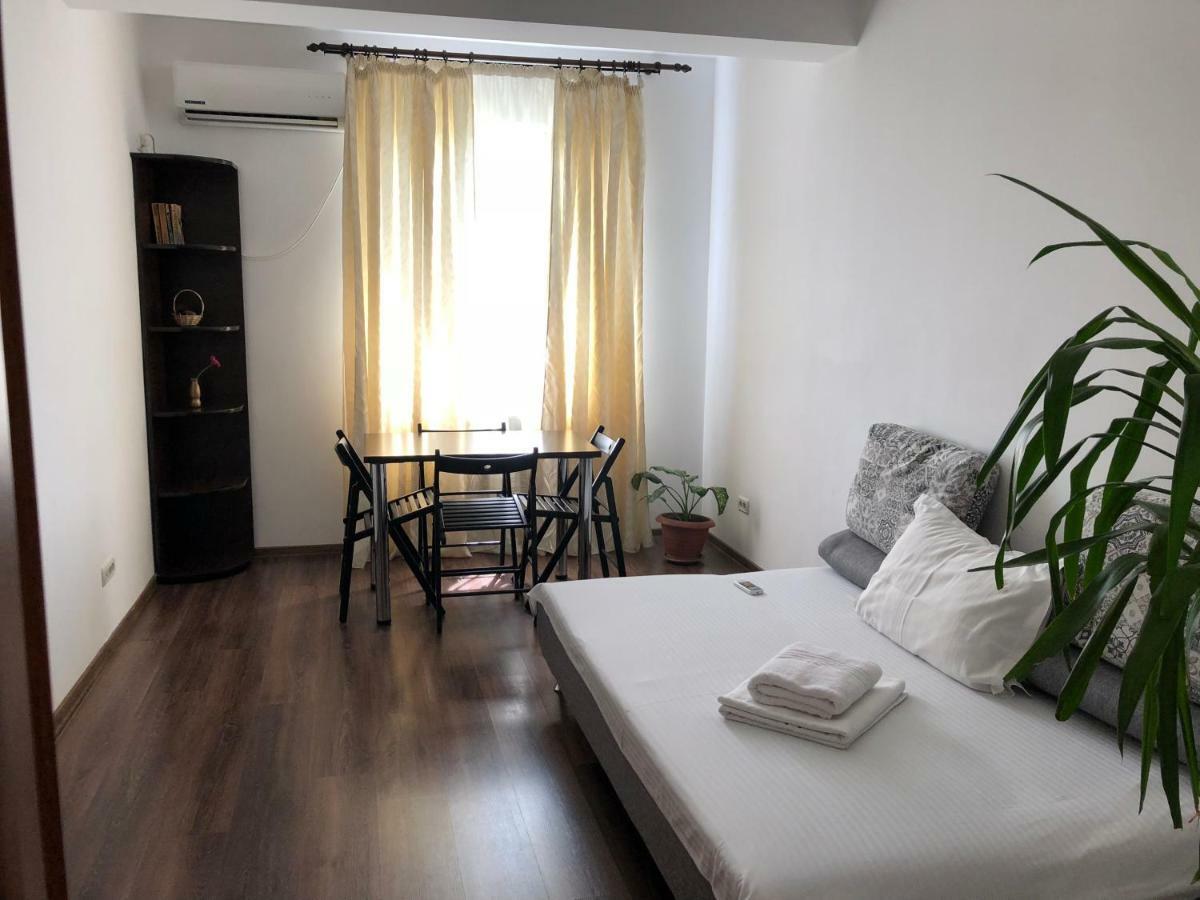 Hotel Nova Residence Popesti-Leordeni Kültér fotó