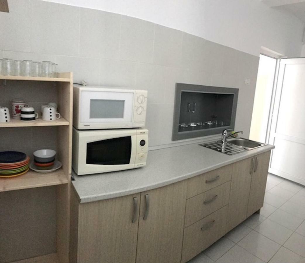 Hotel Nova Residence Popesti-Leordeni Kültér fotó