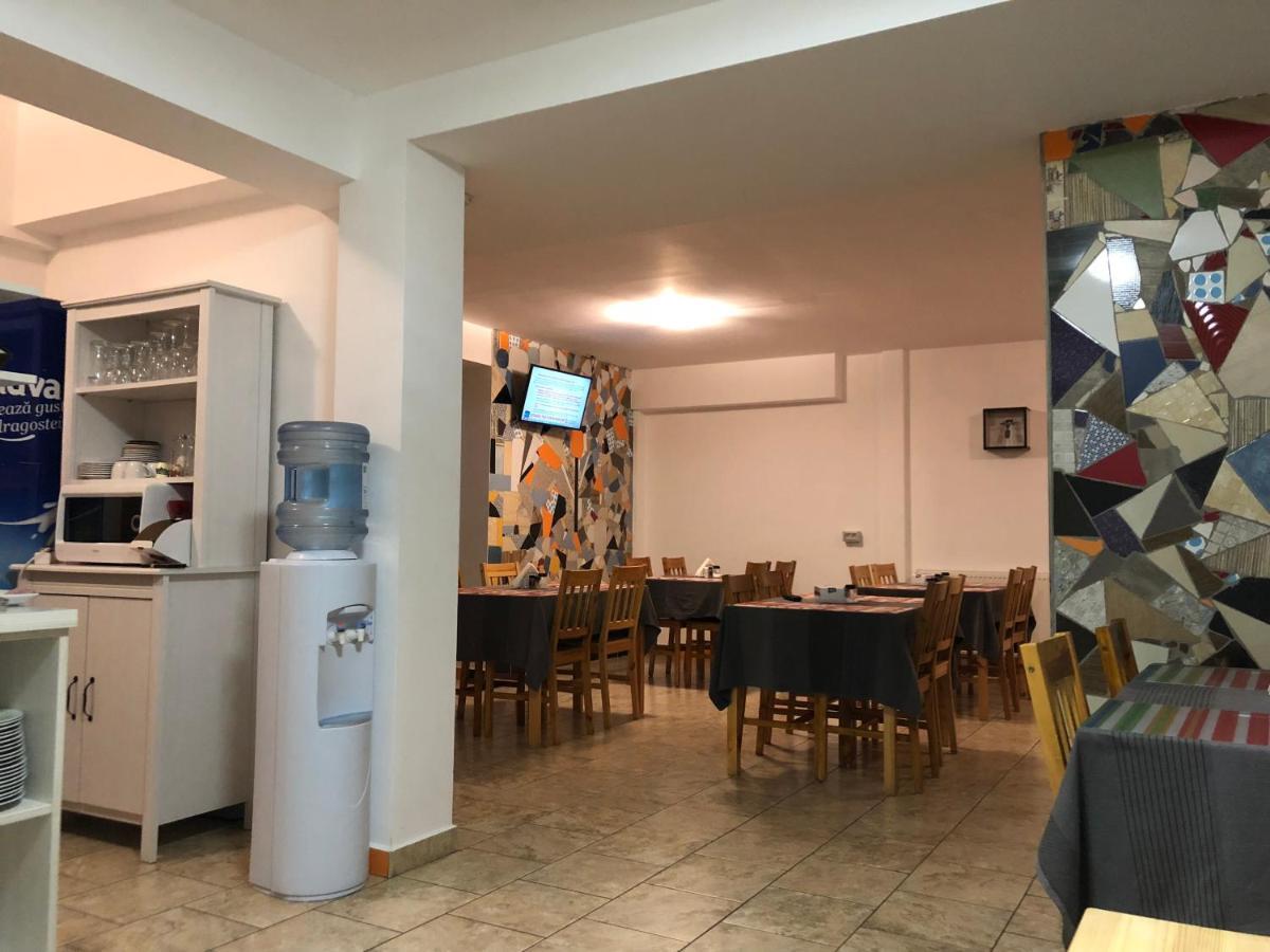 Hotel Nova Residence Popesti-Leordeni Kültér fotó