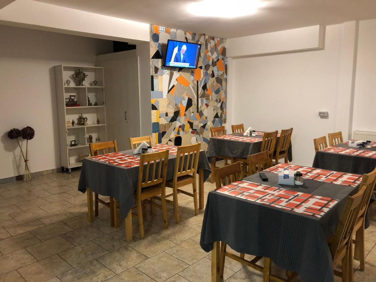 Hotel Nova Residence Popesti-Leordeni Kültér fotó